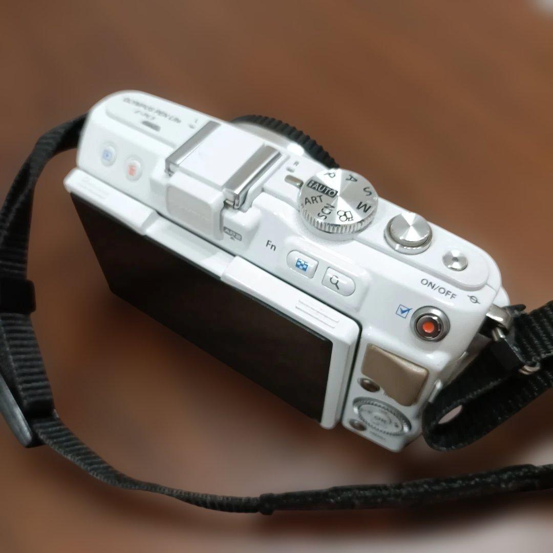OLYMPUS PEN Lite E-PL5 ミラーレス一眼カメラ ホワイト