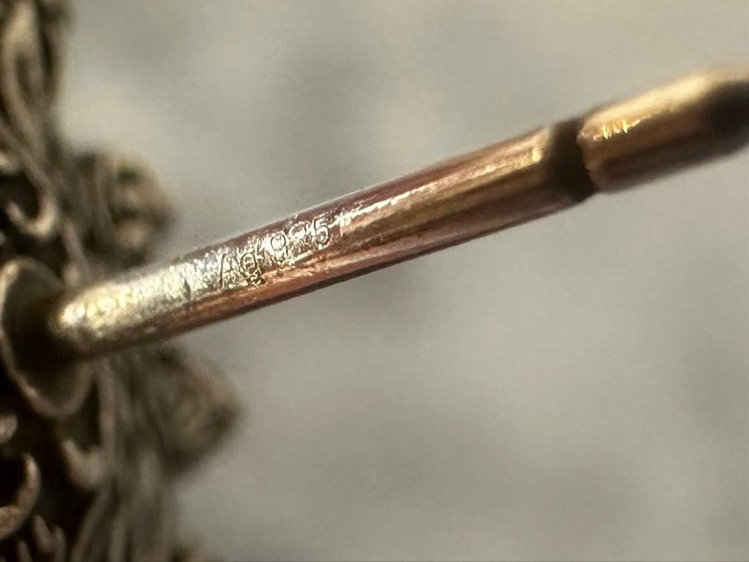 IY GUCCI ピアス　片耳　傷汚れあり　中古　箱無し