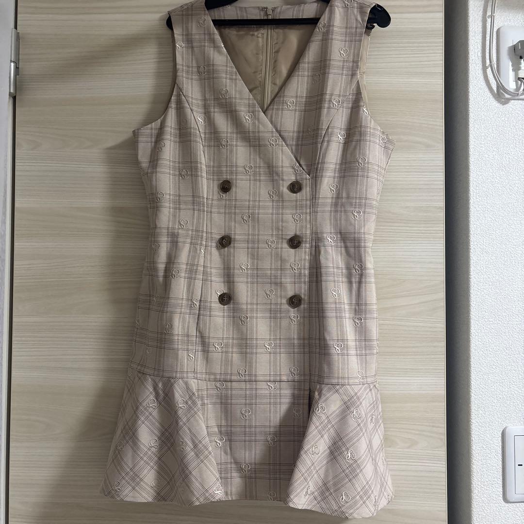 【新品タグ付き】エイミーイストワール/ゴルフ・ワンピース エイミーゴルフ