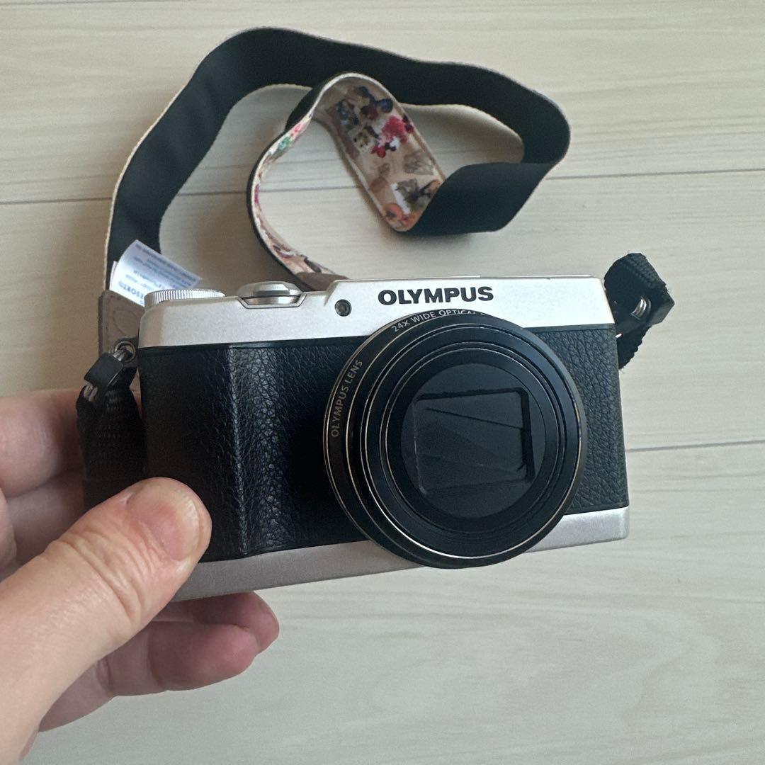 OLYMPUS STYLUS SH-1 コンパクトデジタルカメラ　美品