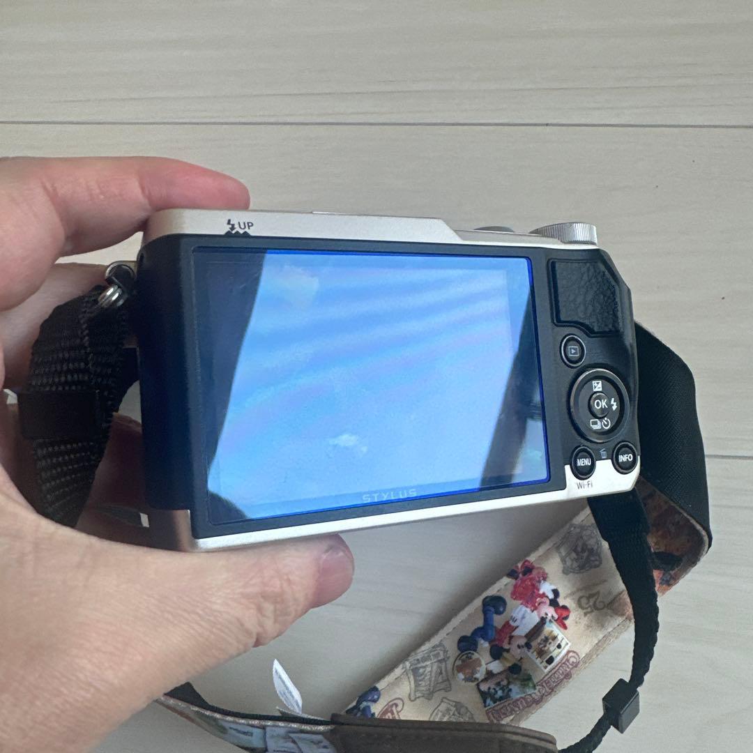 OLYMPUS STYLUS SH-1 コンパクトデジタルカメラ　美品