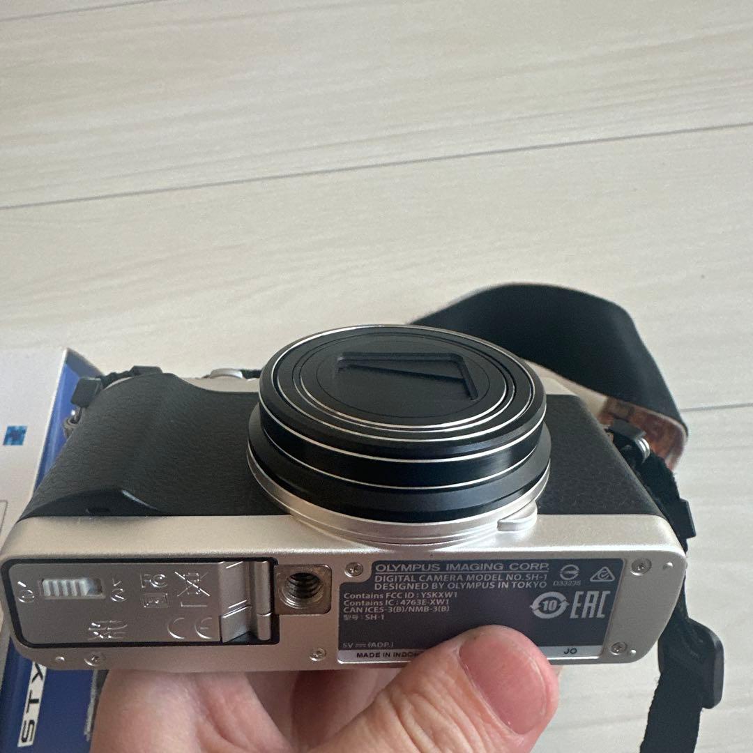 OLYMPUS STYLUS SH-1 コンパクトデジタルカメラ　美品