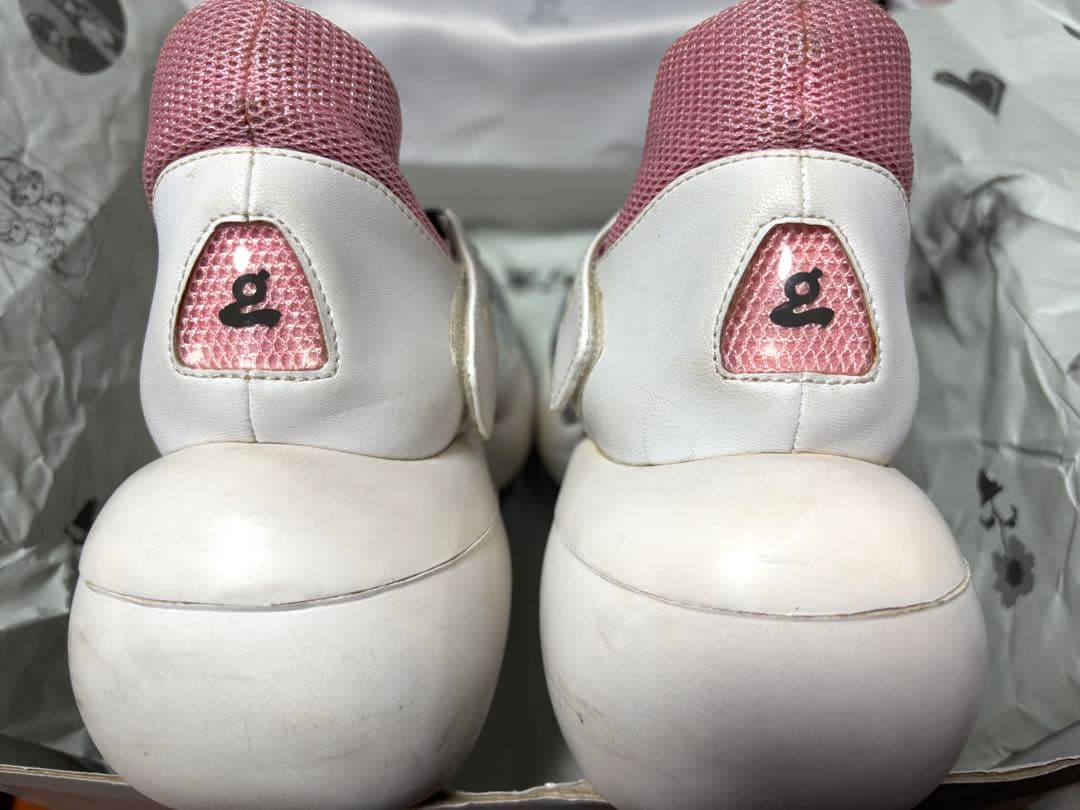 Grape 靴　シューズ　レア　シルバー　ピンク　シール付き　箱付き　240mm