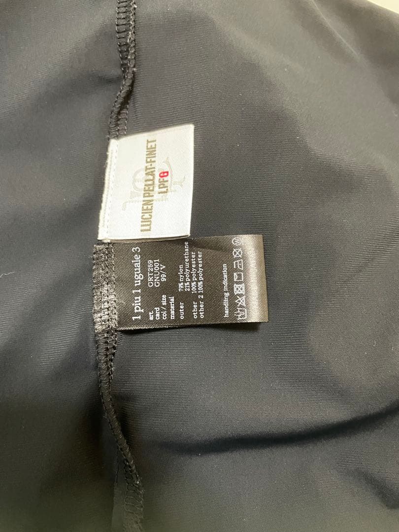 ウノピュ-ノ今季ポロシャツ　黒