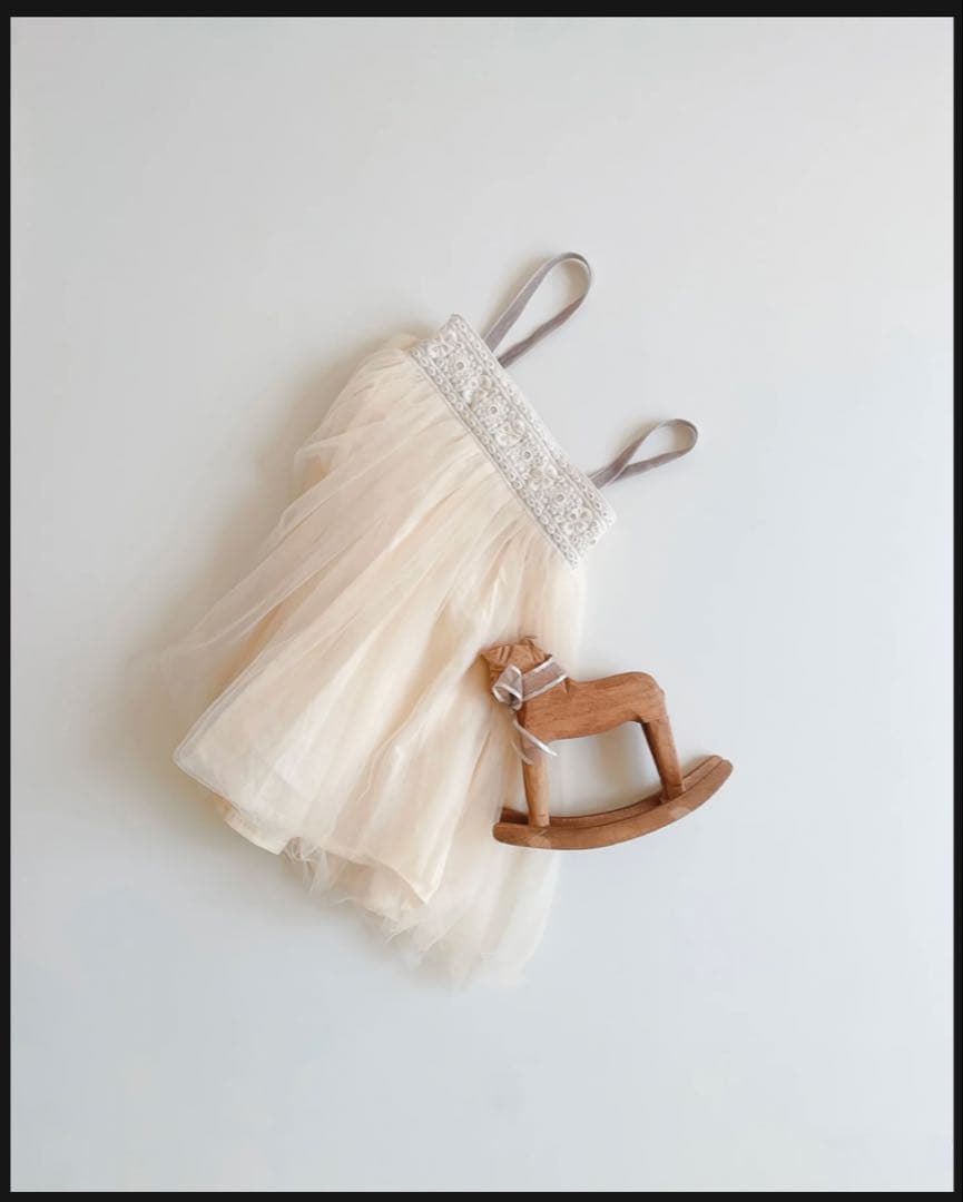 moco moco powan刺繍×チュールのドレス　もこもこぽわん