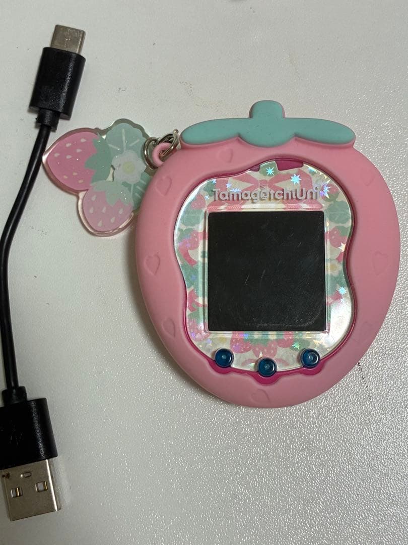 Tamagotch Uni たまごっちユニ　ピンク 苺 充電コード カバー
