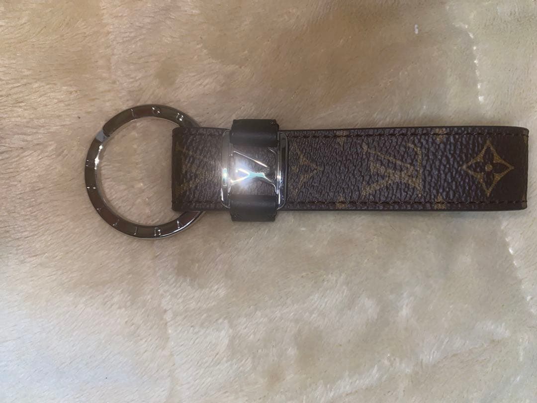 ルイヴィトン キーホルダー LVドラゴンヌ M62709 メンズ モノグラム