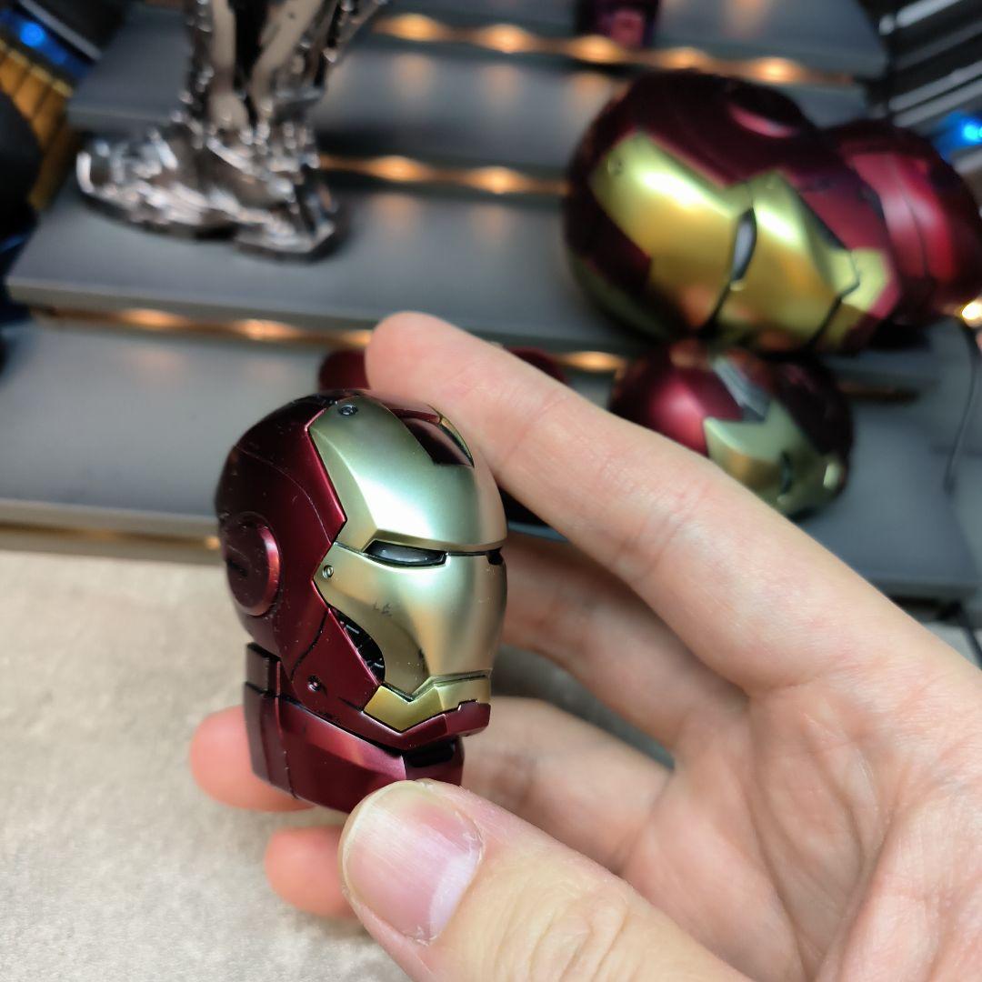 ホットトイズ アイアンマンマーク6 2.0 パワードスーツ装着機付 カスタマイズ