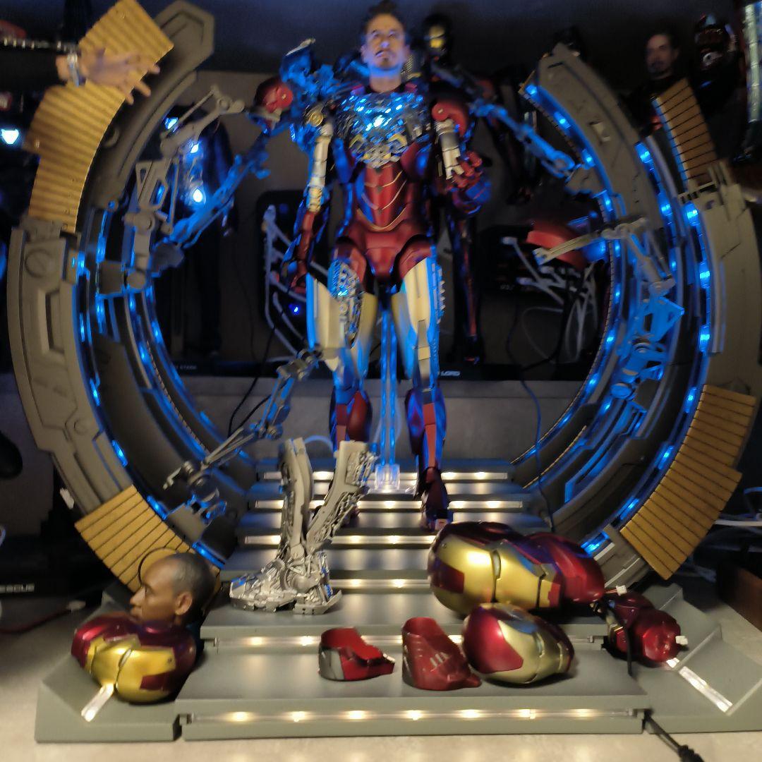 ホットトイズ アイアンマンマーク6 2.0 パワードスーツ装着機付 カスタマイズ