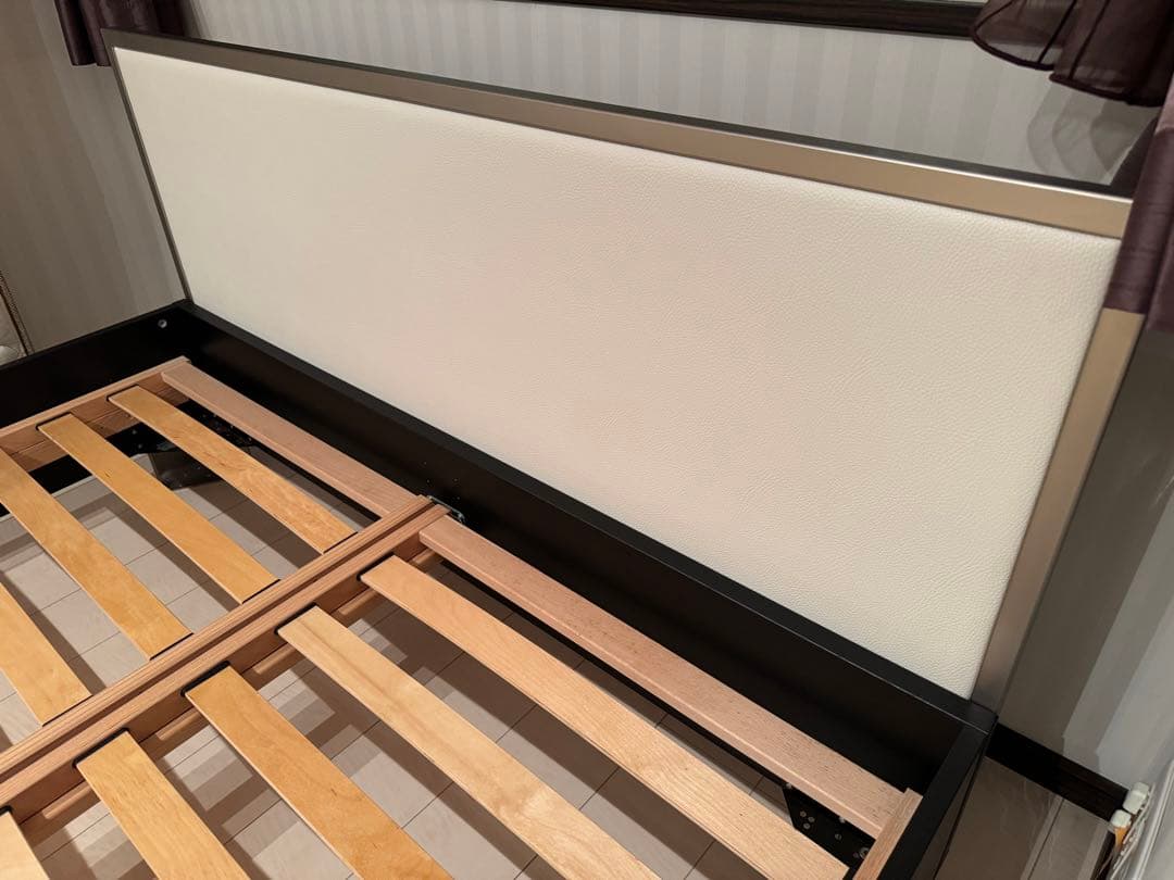 【ドリすけ】BoConceptダブルベッド＆フランスベッドマットレス