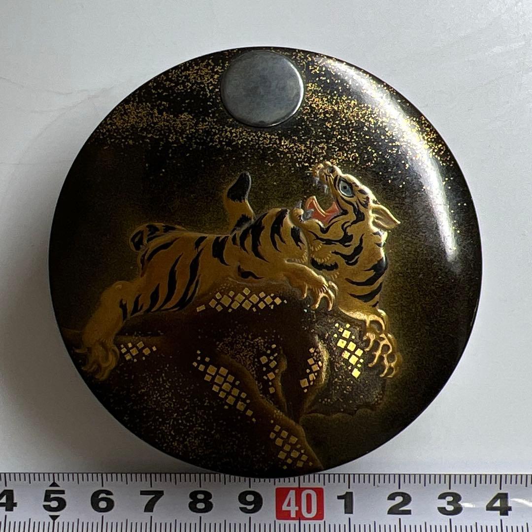 桂峰 極上盛上蒔絵 虎に月 蒔絵 香合 東キ7-1123☆2F トヒエサ