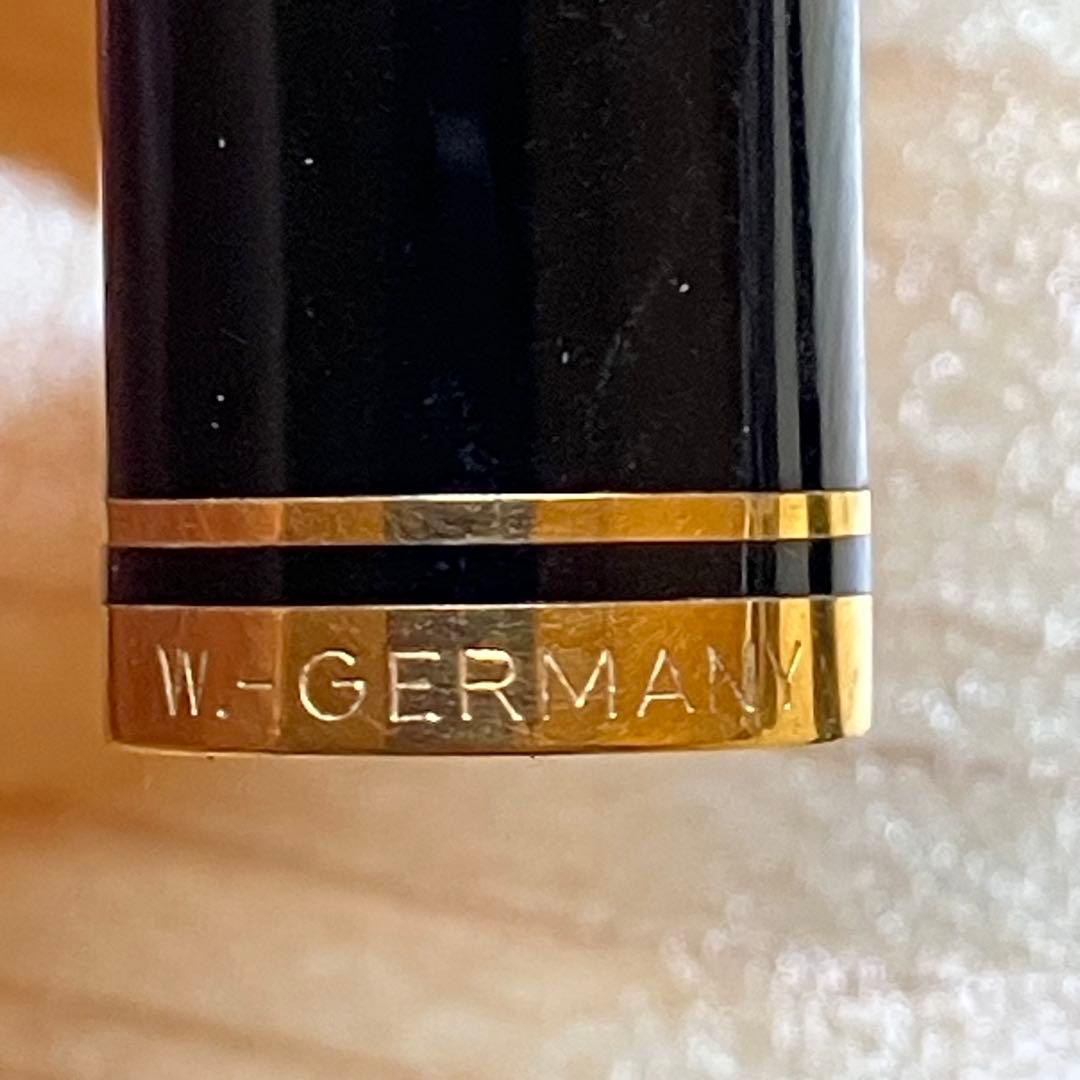 d*3様 Pelikan ブラック 万年筆