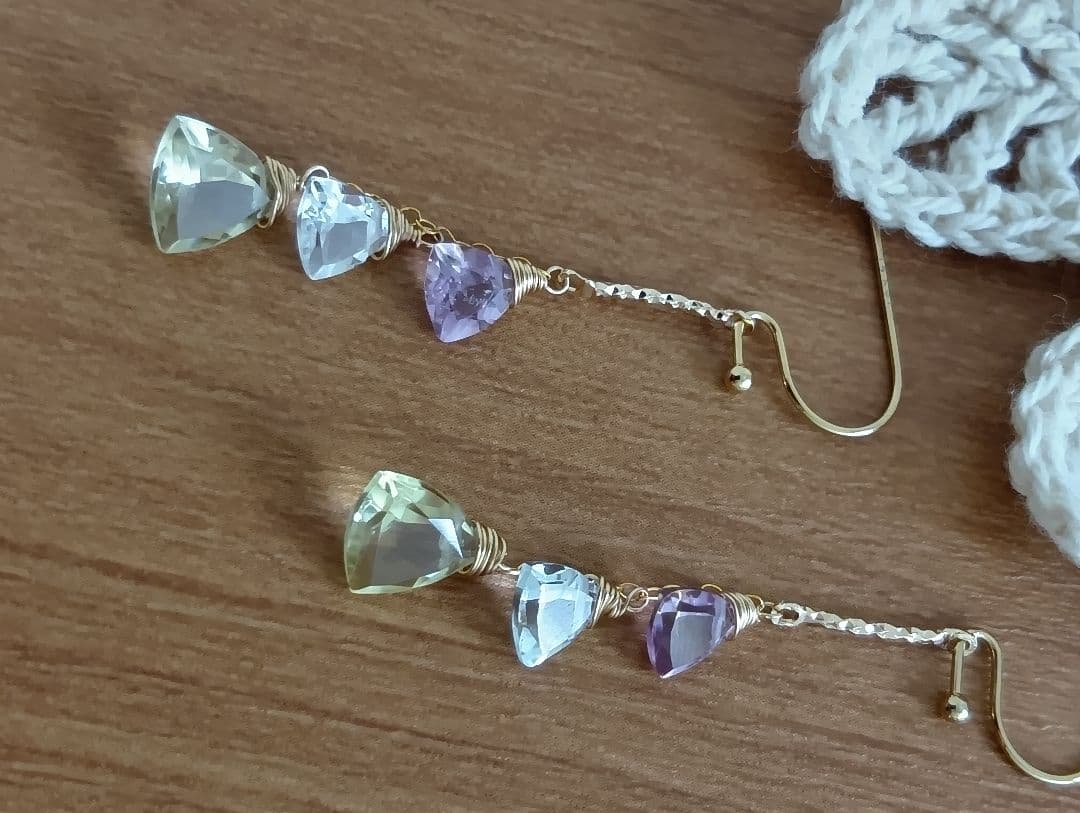 454 14kgfピンクアメジストリーフカットのチャーム