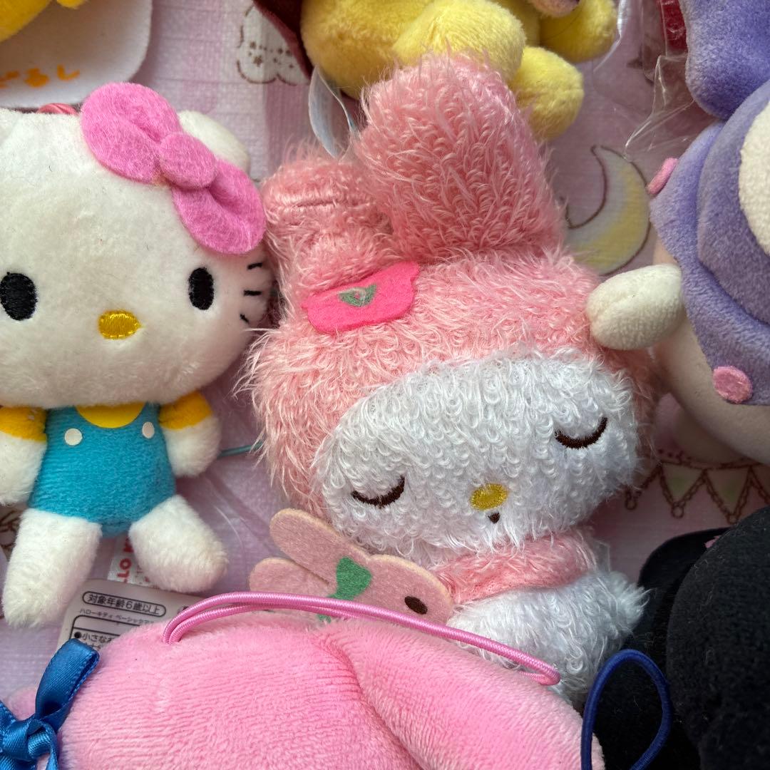 サンリオ　キャラクター　ハローキティ　クロミなど　ぬいぐるみ　おまとめ売り