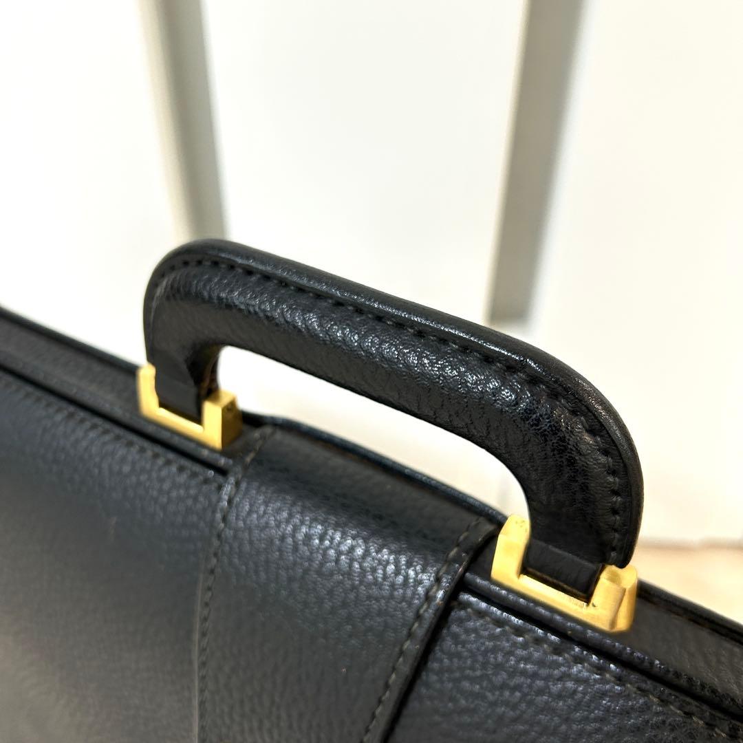 GINZA TANIZAWA 銀座タニザワ ダレスバッグ 本革 真鍮錠前付き 黒