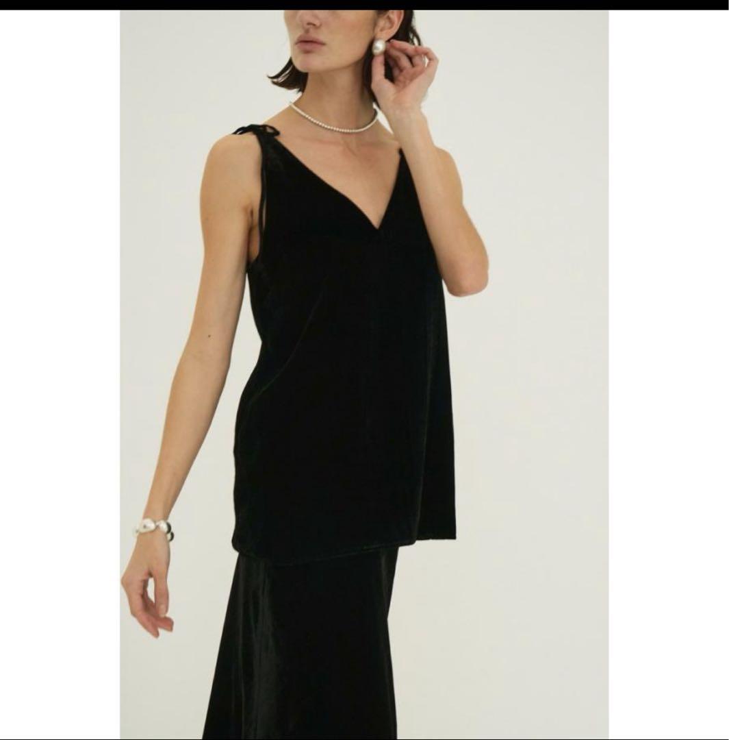 トップス CLANE VELOUR SHOULDER RIBBON CAMISOLE