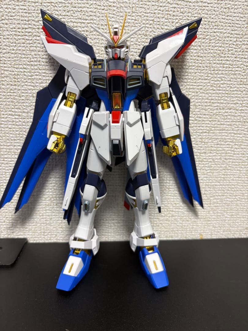 組立済　MG 1/100 ストライクフリーダムガンダム フルバーストモード