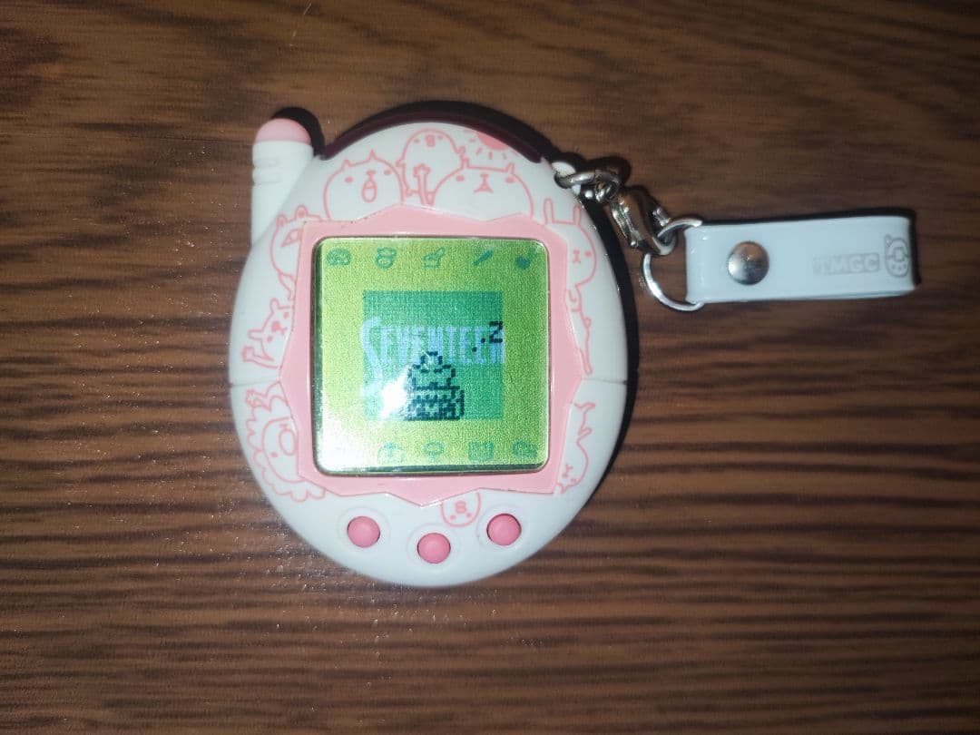 たまごっちプラス セブンティーン限定　カナヘイバージョン