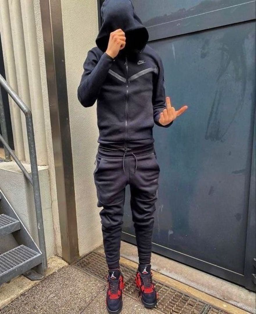 Nike 旧型 テックフリース セットアップ M廃盤　値下げ可能です。