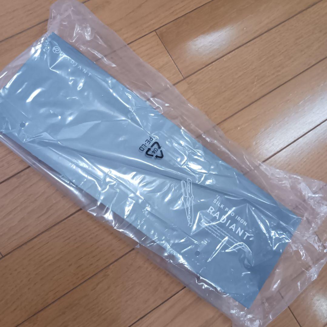 新品未使用★ラディアントストレートヘアアイロン グロッシーブラック 28ミリ