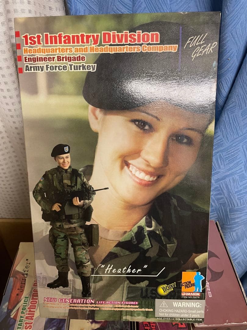 1/6 女性軍人① フィギュア　ジャンク品