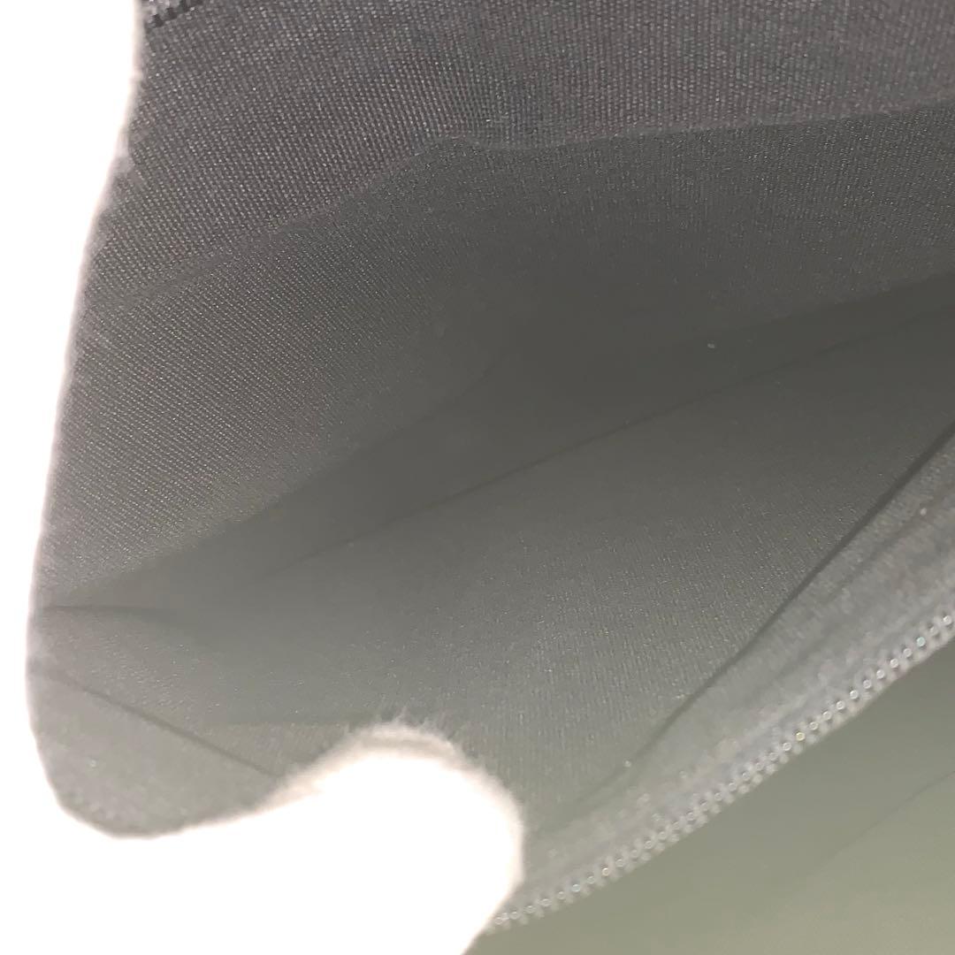 極美品✨イルビゾンテ　ビジネスバッグ　オールレザー　A4 ロゴ型押し　ブラック