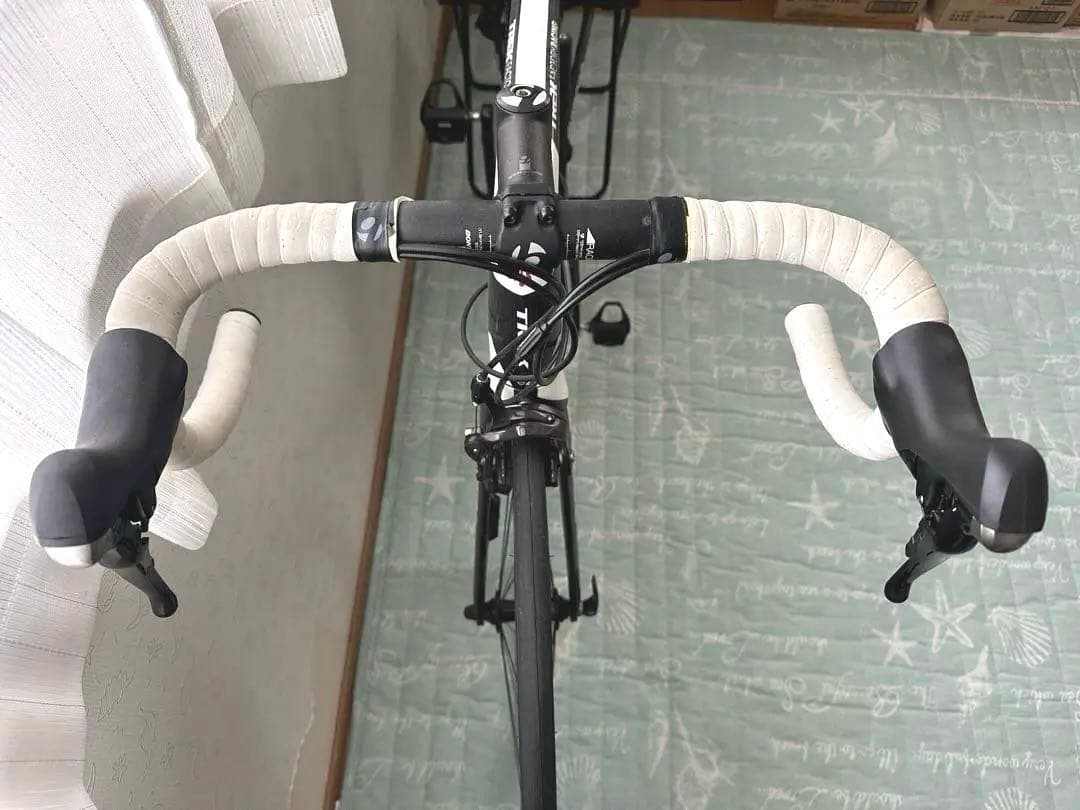 【直接お渡し】TREK MADONE 2.1