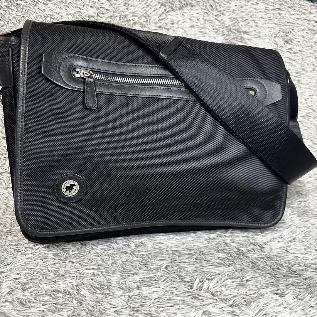 ハンティングワールド　メッセンジャーバッグ　レザー　キャンバス　黒　ショルダー