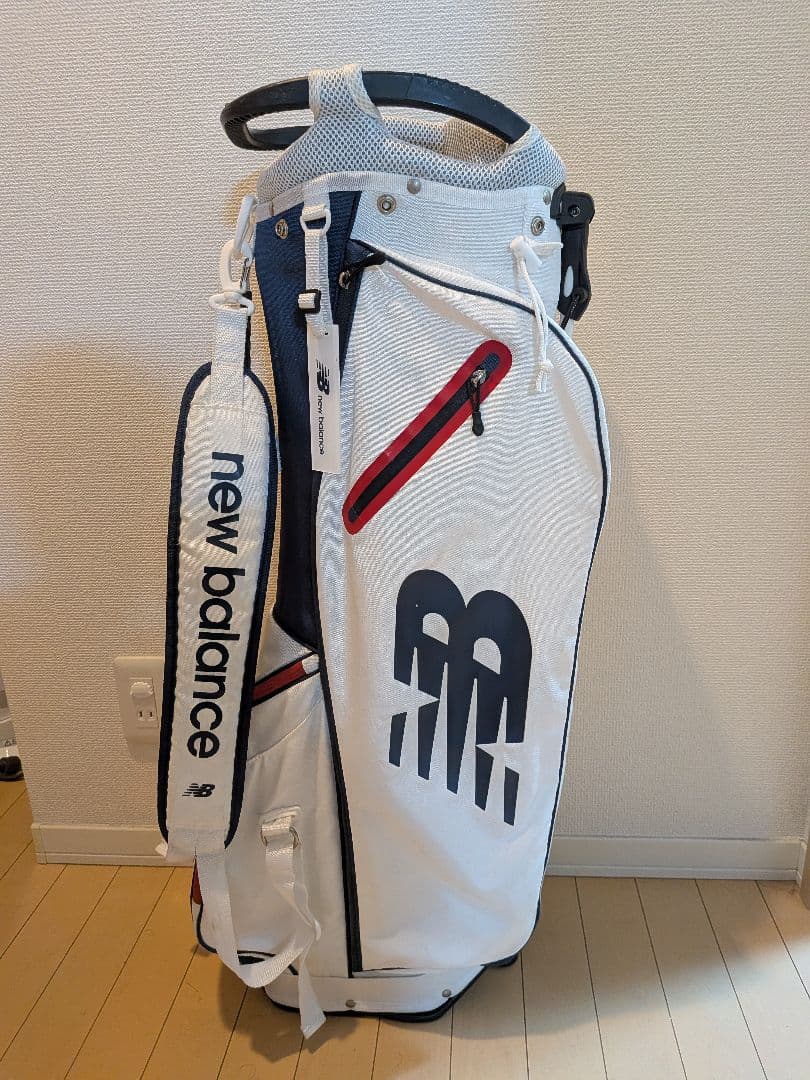 ニューバランススタンドバッグ　フード無し