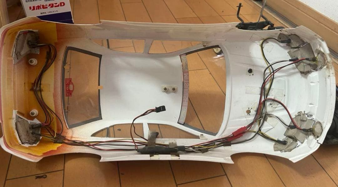 タミヤ TA03F 三菱ランサーエボリューションⅣ WRC 1/10