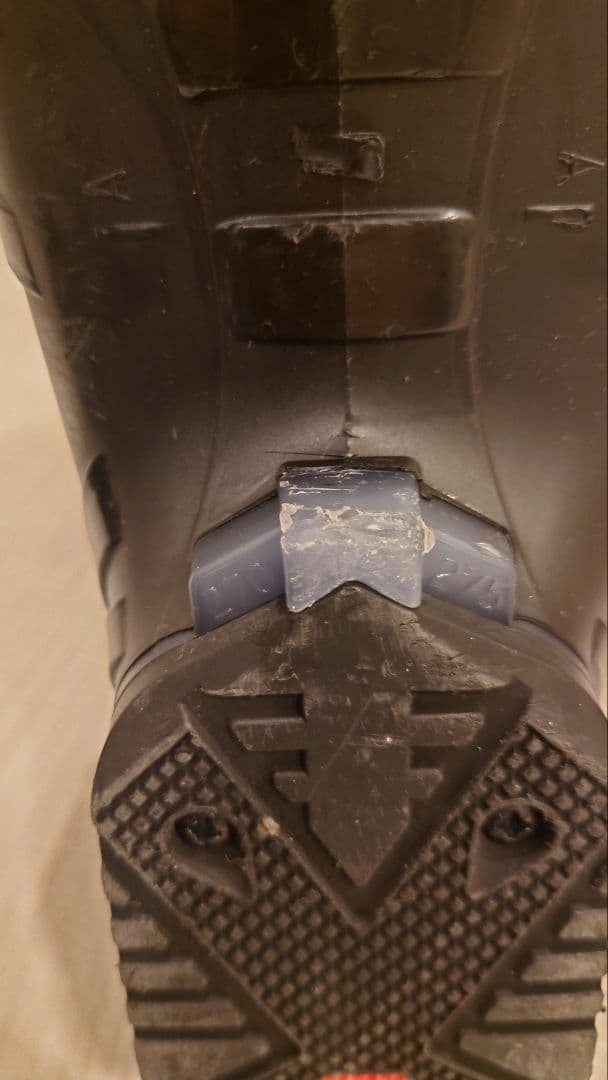 HEAD スキーブーツ　27〜27.5センチ