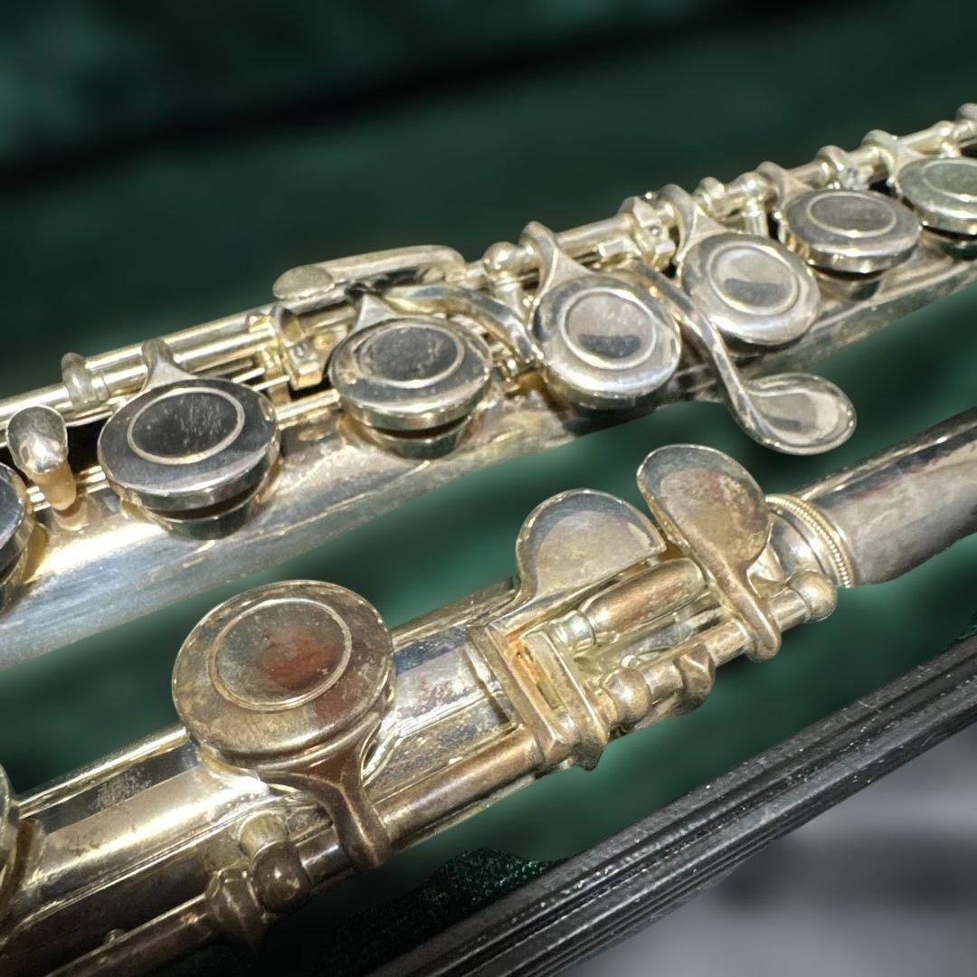 シルバーフルート本体 ケース付き