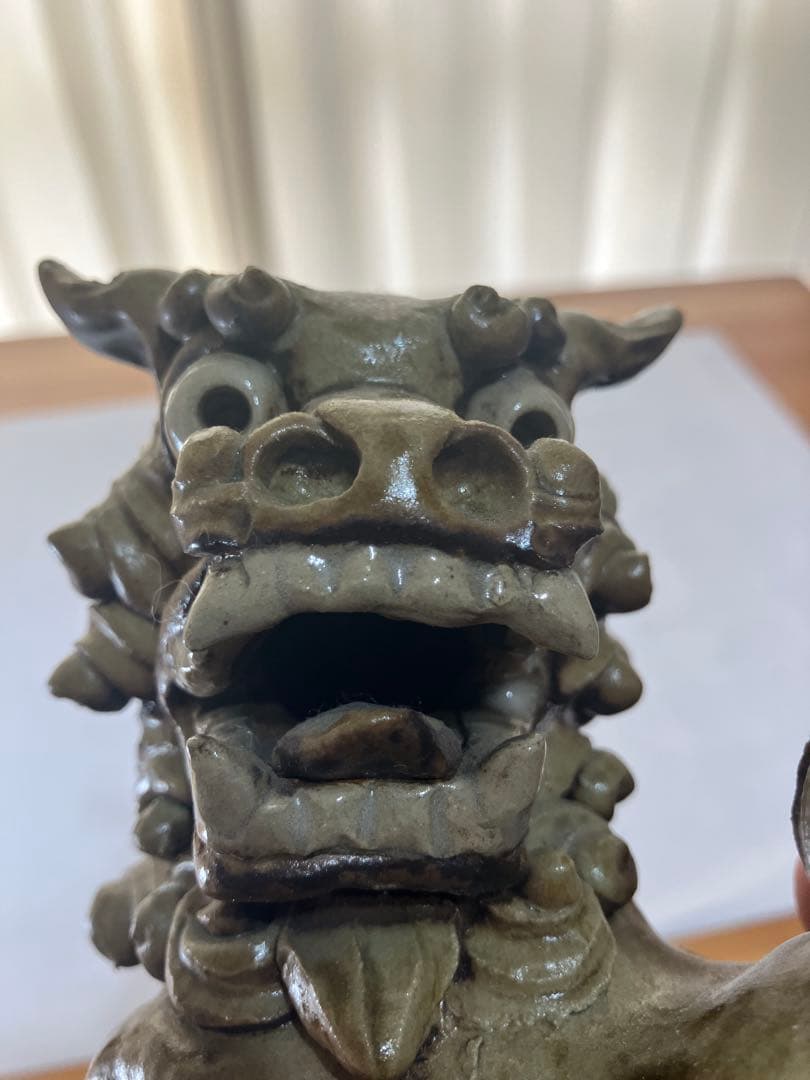 沖縄　琉球　壺屋焼　新里勇人作 台付シーサー ヤチムン　やちむん