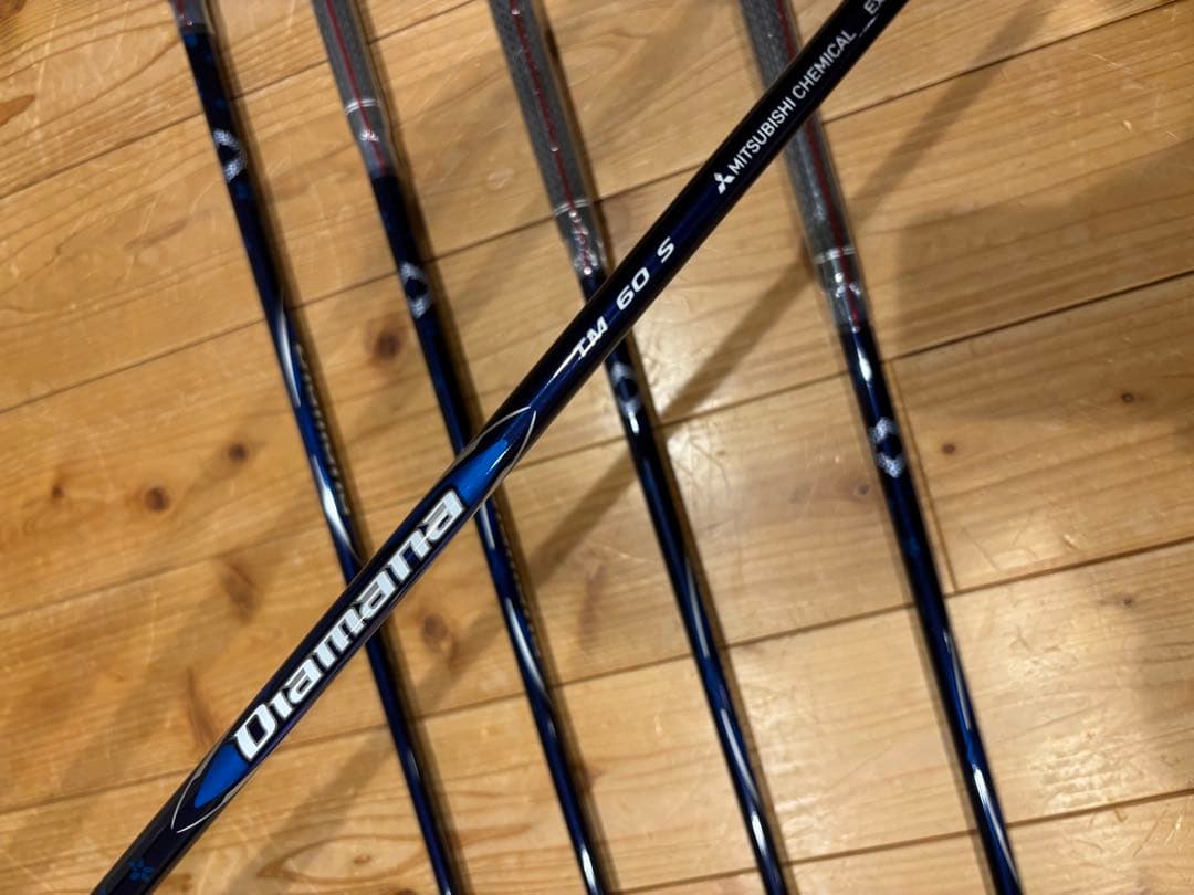 【未使用】 テーラーメイド　Qi アイアン #6-P 純正カーボン 　新品