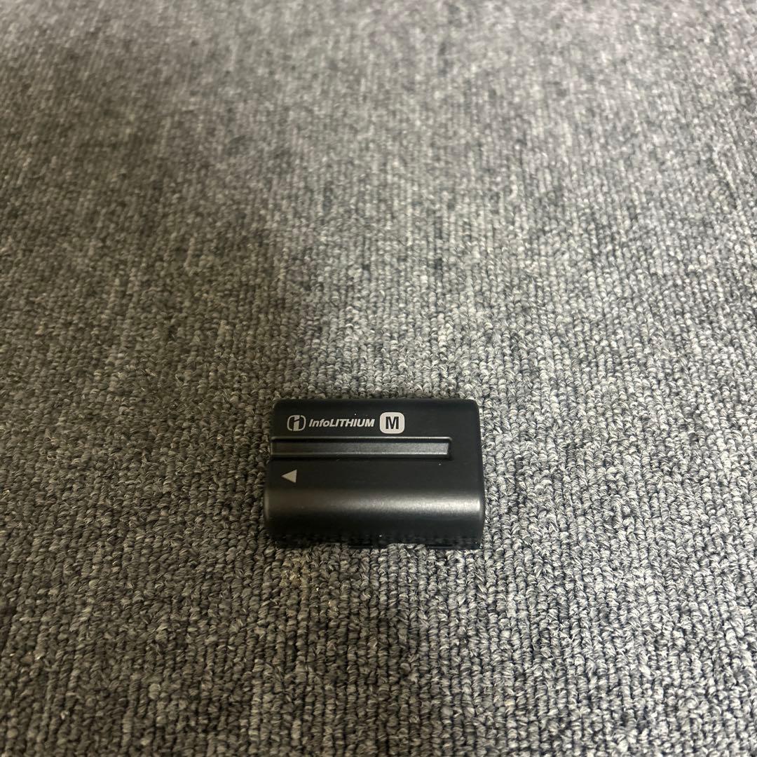 SONY ソニー α65 （SLT-A65V）デジタル一眼レフカメラ レンズ付き