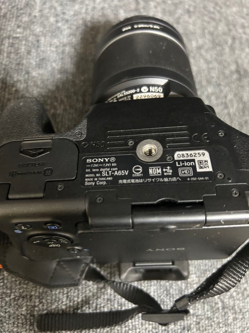 SONY ソニー α65 （SLT-A65V）デジタル一眼レフカメラ レンズ付き