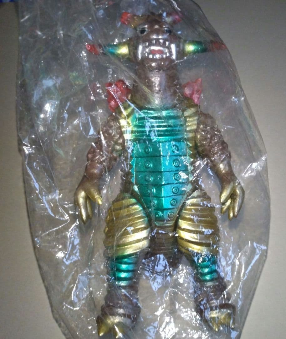 ベアモデルソフビオール怪獣コレクション地底超獣ギタギタンガ未使用未開封 限定品