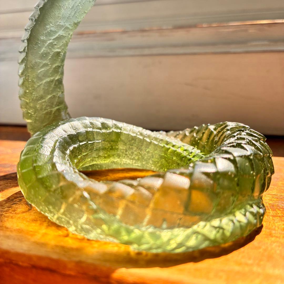 コブラ　緑　ドームフランス　ドーム　ナンシー　エミール・ガレ　蛇　クリスタル