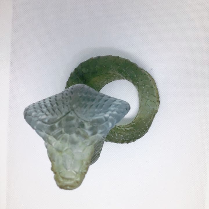 コブラ　緑　ドームフランス　ドーム　ナンシー　エミール・ガレ　蛇　クリスタル