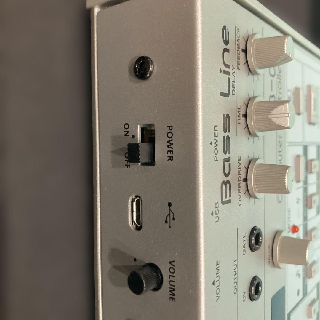 鍵盤楽器 Roland TB-03