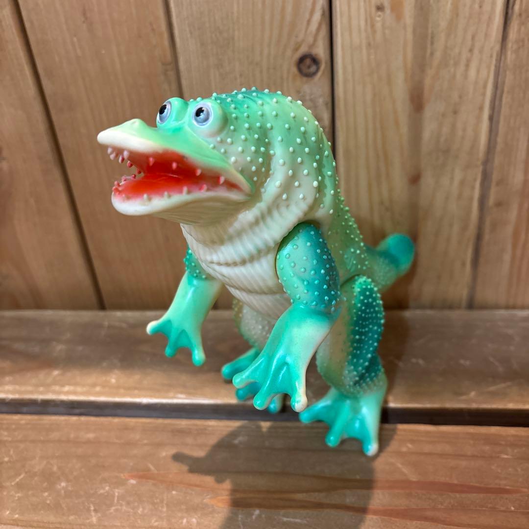 り*う様 ブルマァク ソフビ ガマクジラ