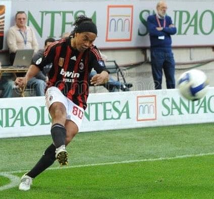 08-09 ACミラン　ロナウジーニョ　アディダスオフィシャルユニフォーム