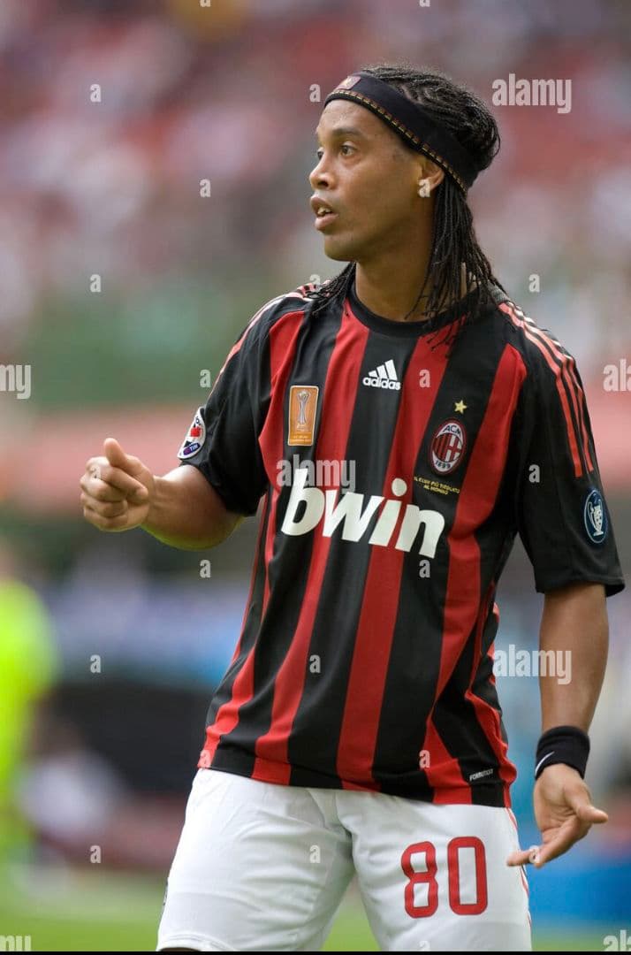 08-09 ACミラン　ロナウジーニョ　アディダスオフィシャルユニフォーム