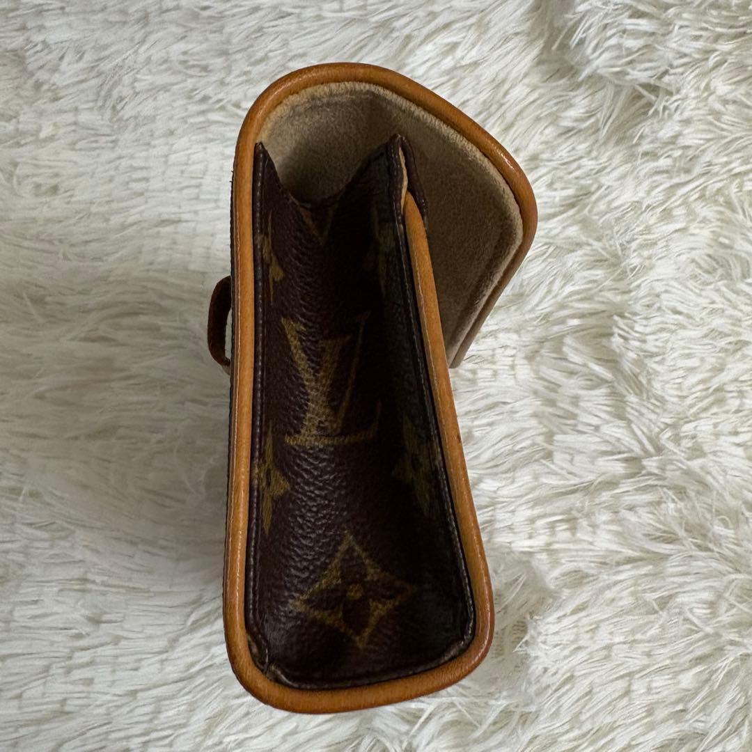 ルイヴィトン　フロランティーヌ　ウエストバッグ　モノグラム　ポシェット　カバン