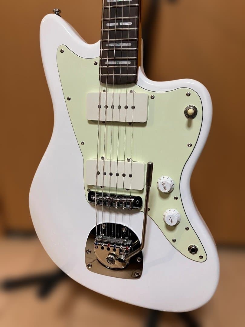 【やっさん】Sire / Larry Carlton J5 WH