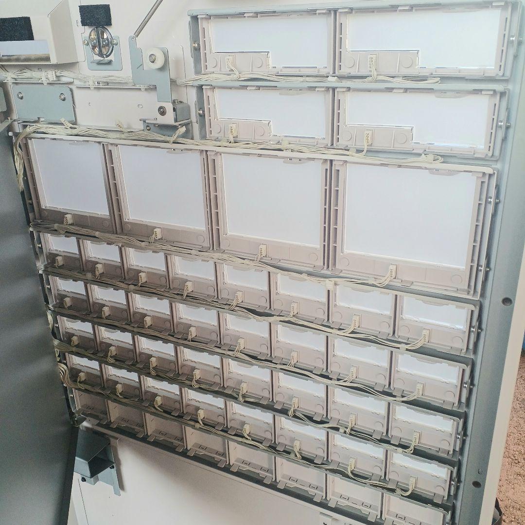 新500円・新紙幣対応済■グローリーVT-B20券売機