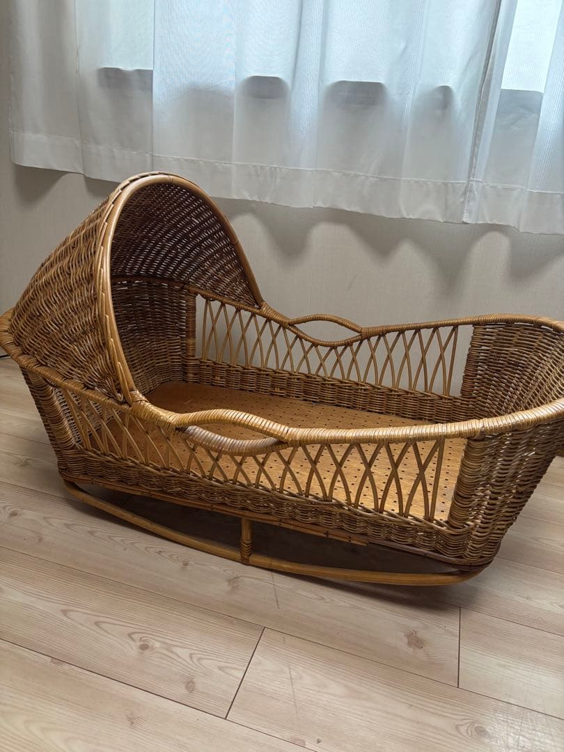 ベビーベッド　ゆりかご　アンティーク　籐製　ヴィンテージ　店舗什器ドライフラワー