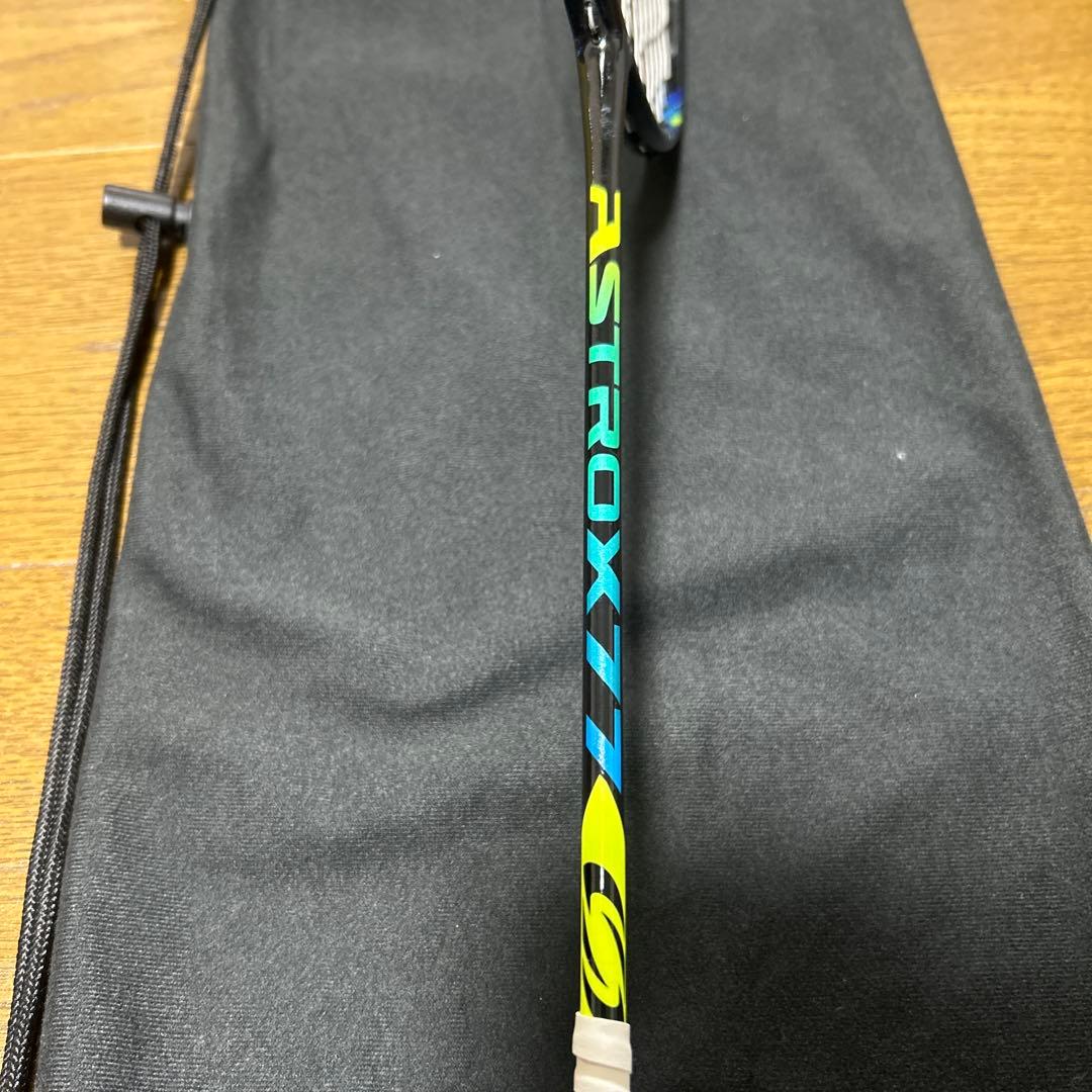 ラケット YONEX ASTROX 77 4U5G
