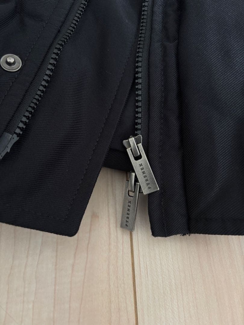 PYRENEX ダウンジャケット M ブラック　Phenix