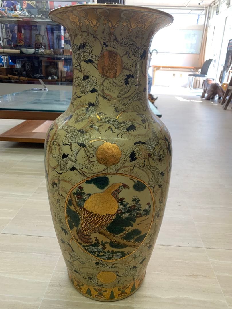 薩摩焼　金彩花鳥風月模様 陶器花瓶